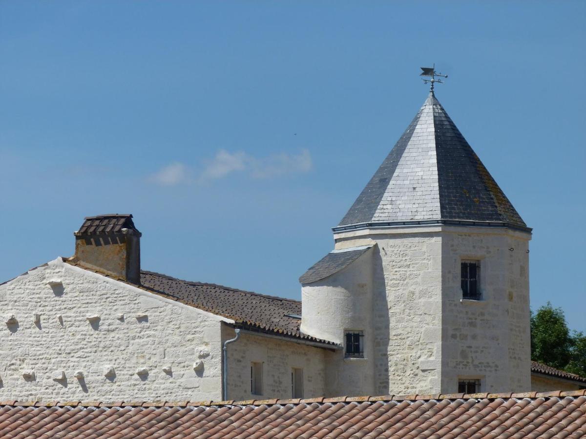 مبيت وإفطار Bessines Logis De Pierre Levee المظهر الخارجي الصورة